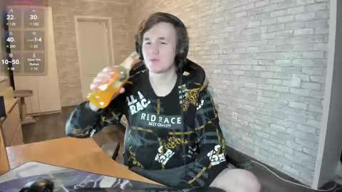 iliaskris online show from March 2025 11:33:01 PM