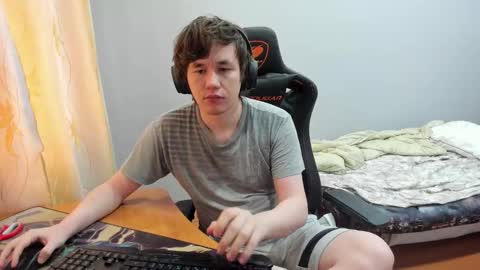 iliaskris online show from September 2025 03:30:02 AM