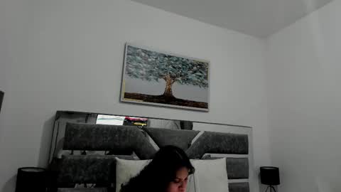 ILY   online show from November 2025 11:27:02 PM