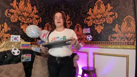 Snapshot of iliy_pervertedx chatting on June 2026 11:24:02 AM LILY online show from June 2026 11:24:02 AM