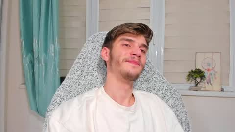 Snapshot of illusions888 chatting on January 2025 03:15:02 PM D-Illusion online show from January 2025 03:15:02 PM