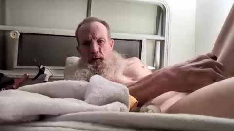 iluvnaughtypartygirls online show from April 2026 06:27:01 AM