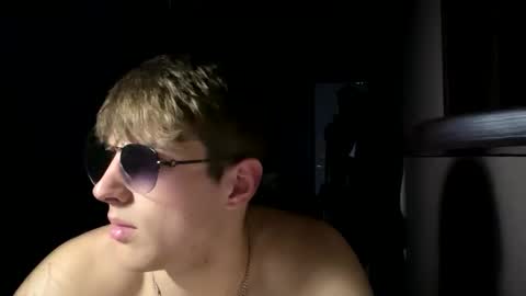 ilyahrr online show from April 2026 07:58:01 PM