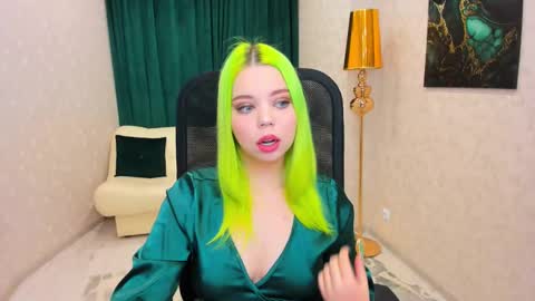 Roxy online show from February 2025 05:46:02 PM