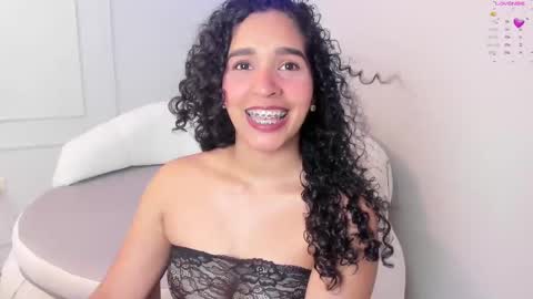 Belinda Mesa  online show from September 2025 04:15:01 AM