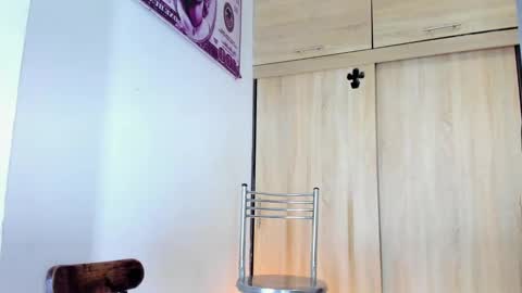 Snapshot of im_brittany_333 chatting on December 2024 12:20:01 AM im_brittany_333 online show from December 2024 12:20:01 AM