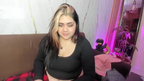 im_bunny__ online show from December 2025 04:12:02 PM