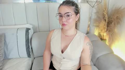 DAHLIA online show from February 2026 09:00:02 PM