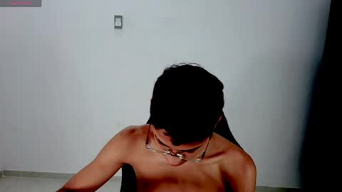 Snapshot of im_david01 chatting on April 2026 04:11:02 PM im_david01 online show from April 2026 04:11:02 PM