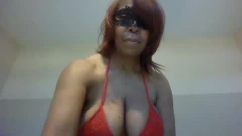 weet exy Cougar online show from April 2026 12:22:02 PM