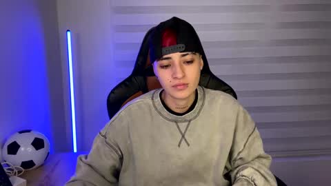 Laia online show from December 2024 02:53:02 AM