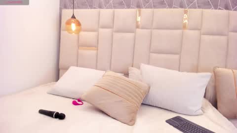 im_miadoll online show from March 2026 07:55:02 PM