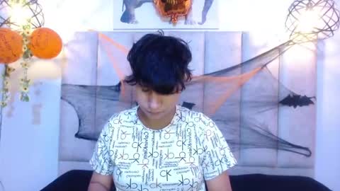 milan online show from October 2025 08:10:01 PM