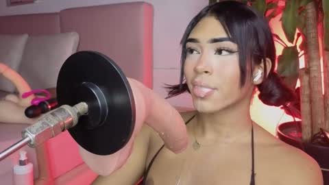 Perla online show from January 2026 03:10:01 AM