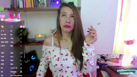 Lisa Hyga online show from October 2025 04:51:02 PM