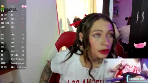 Lisa Hyga online show from November 2025 07:40:02 PM