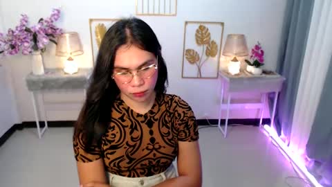 Ashley online show from December 2024 06:01:02 PM