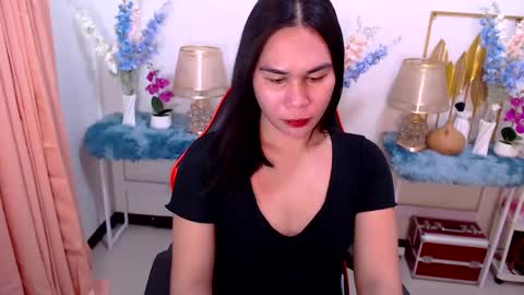 Ashley online show from February 2025 03:16:02 PM