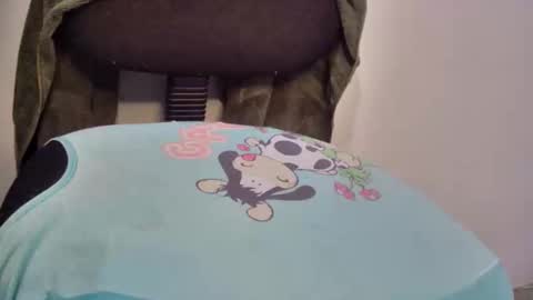 mia latina online show from February 2026 09:11:01 PM