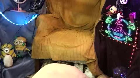 JJ online show from November 2025 03:01:02 PM