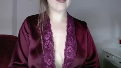 Pola online show from December 2024 09:37:02 PM