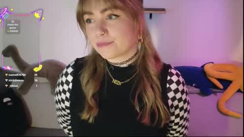 ImPumpkinBitch online show from November 2025 01:00:02 PM