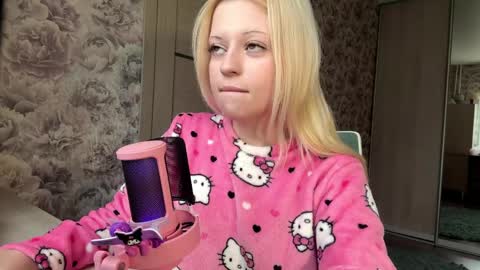 Lola online show from April 2026 12:36:02 PM