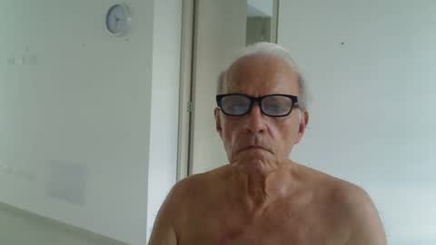 Snapshot of incendiado chatting on September 2025 03:33:01 PM incendiado online show from September 2025 03:33:01 PM