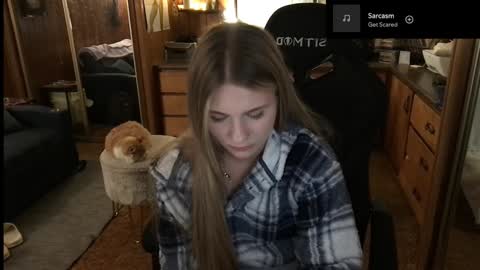 Snapshot of incognitoqueen chatting on December 2024 09:55:02 AM Carter online show from December 2024 09:55:02 AM