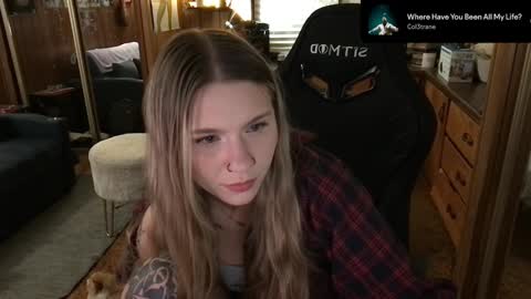 Snapshot of incognitoqueen chatting on January 2025 05:42:01 AM Carter online show from January 2025 05:42:01 AM