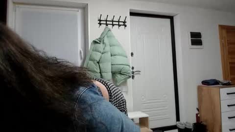 Della online show from February 2026 01:43:01 PM