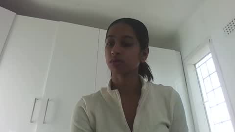 Snapshot of indanbella19 chatting on May 2026 05:24:01 AM indanbella19 online show from May 2026 05:24:01 AM