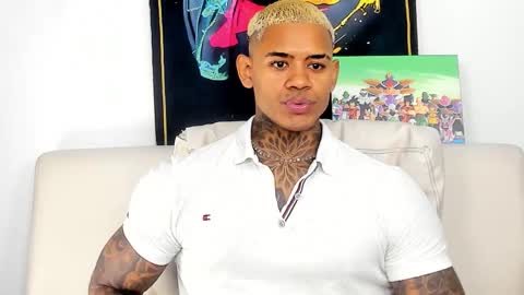 Snapshot of independent_project chatting on November 2025 08:16:02 AM Jacobo online show from November 2025 08:16:02 AM