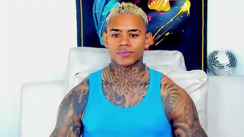 Snapshot of independent_project chatting on November 2025 09:12:02 AM Jacobo online show from November 2025 09:12:02 AM