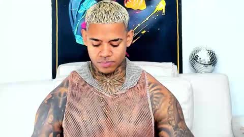 Snapshot of independent_project chatting on December 2025 07:36:01 AM Jacobo online show from December 2025 07:36:01 AM