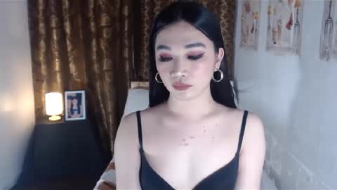 indestructabletrixie online show from January 2025 03:35:01 AM