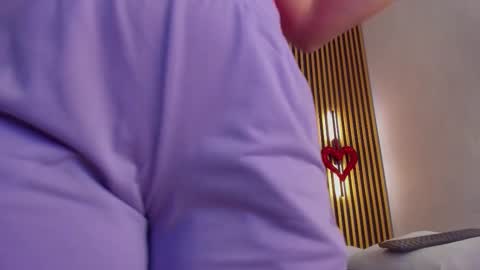 Indi Catalina online show from March 2026 01:08:01 PM