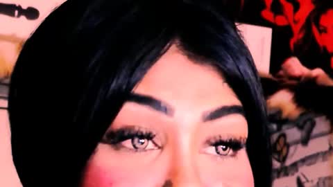 Bella Ambrosia online show from November 2025 02:58:01 AM