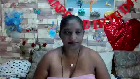 Snapshot of indianblue3 chatting on January 2025 10:38:02 AM tracy online show from January 2025 10:38:02 AM