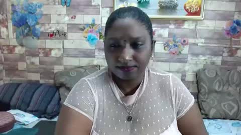 Snapshot of indianblue3 chatting on September 2025 10:15:02 AM tracy online show from September 2025 10:15:02 AM