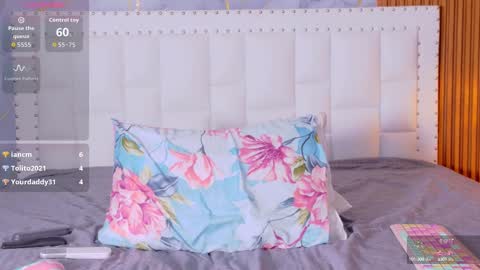 LITTLE AINHOA  online show from October 2025 07:44:02 PM