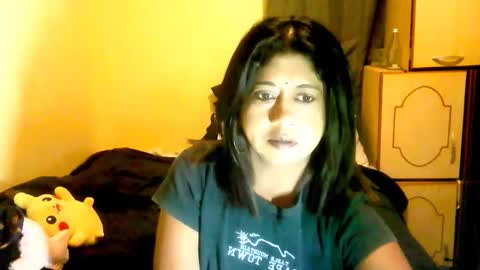 indianpleasures21 online show from April 2026 01:42:01 AM