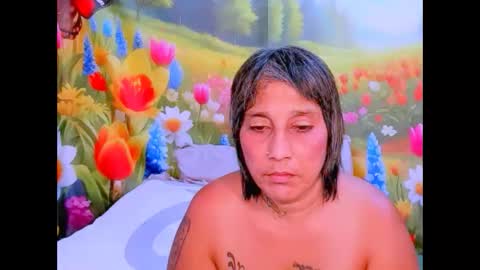 indianroxy27 online show from January 2026 01:41:02 AM