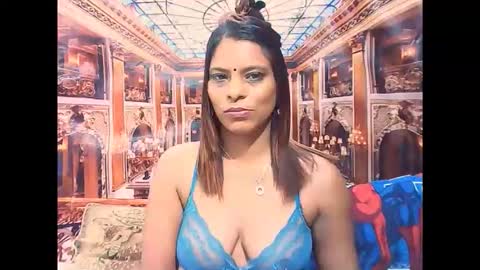 indiansexyass4u2luv online show from October 2025 04:53:02 PM