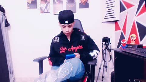 Snapshot of indomitablebeast chatting on December 2024 06:01:02 AM matias online show from December 2024 06:01:02 AM