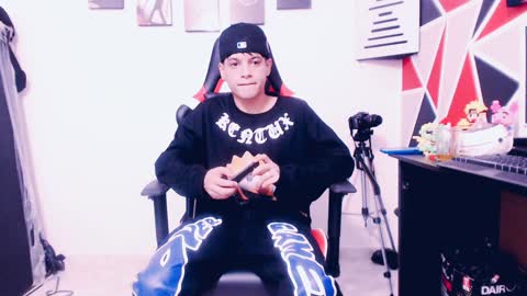 Snapshot of indomitablebeast chatting on February 2025 04:37:02 AM matias online show from February 2025 04:37:02 AM