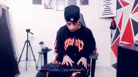 Snapshot of indomitablebeast chatting on November 2025 03:52:02 PM matias online show from November 2025 03:52:02 PM