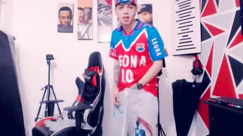 Snapshot of indomitablebeast chatting on November 2025 10:14:02 PM matias online show from November 2025 10:14:02 PM