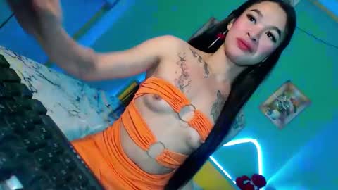 Snapshot of indra_mae chatting on April 2026 03:53:01 AM Mae online show from April 2026 03:53:01 AM