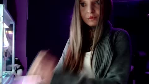 Snapshot of inesdesire chatting on January 2025 04:15:01 PM InesDesire online show from January 2025 04:15:01 PM